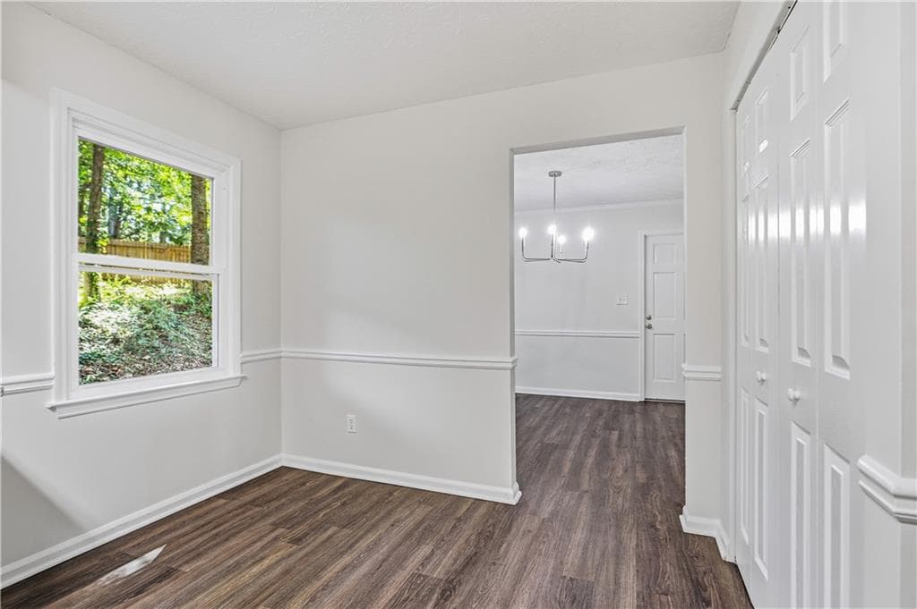 3 bedroom, 2 bathroom, 1,675 sq ft single family residence for sale at 485 Barrington Loop, Roswell, GA 30076 — photo 10