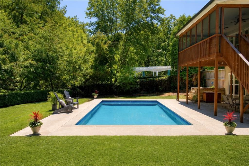 5 bedroom, 5 bathroom, 4,864 sq ft single family residence for sale at 1175 Jennifer Oaks Drive, Alpharetta, GA 30004 — photo 2