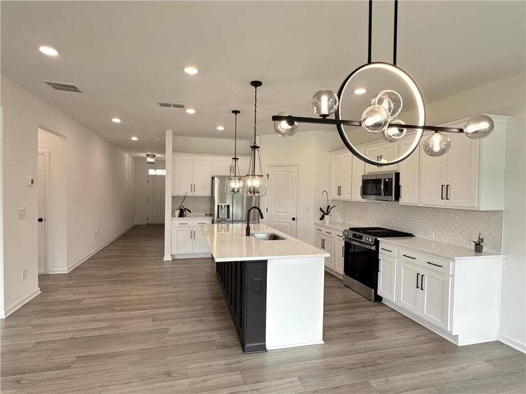 5 bedroom, 4 bathroom, 2,924 sq ft single family residence for rent at 207 Foxhill Drive, Dawsonville, GA 30534 for $2,950 a month — photo 8