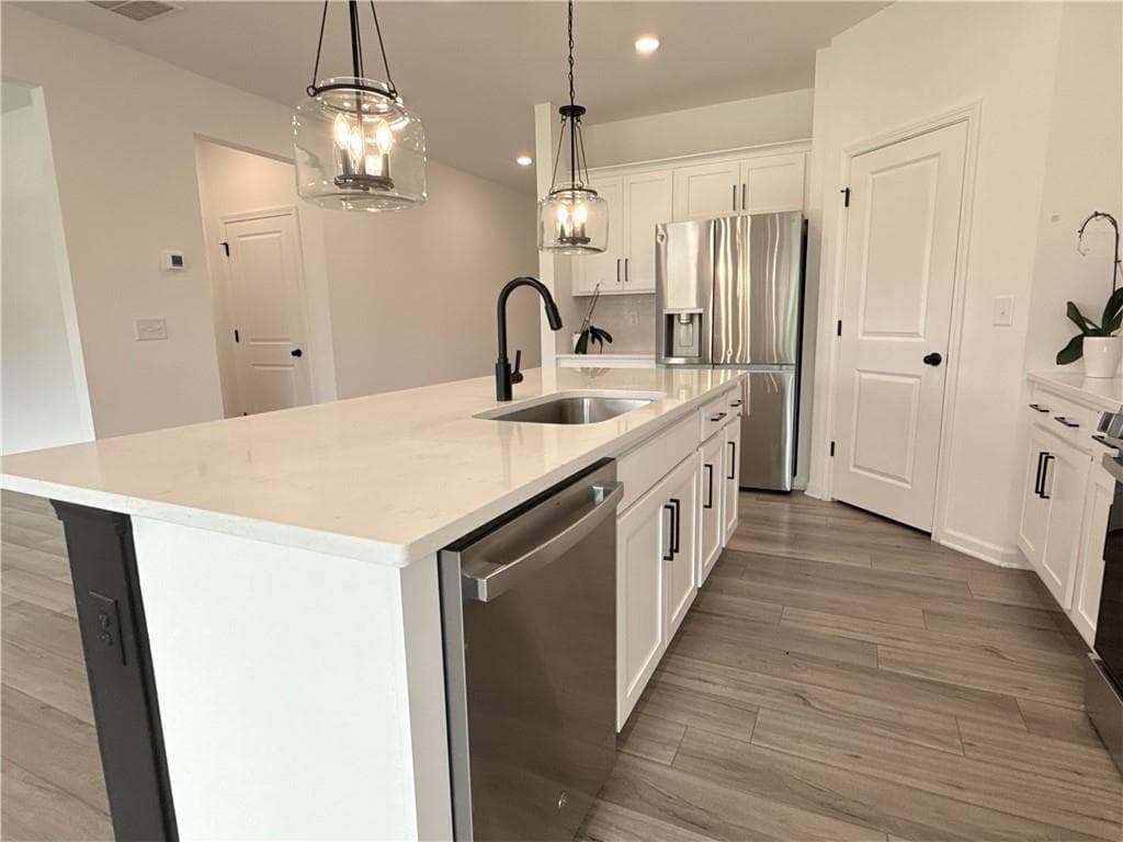 5 bedroom, 4 bathroom, 2,924 sq ft single family residence for rent at 207 Foxhill Drive, Dawsonville, GA 30534 for $2,950 a month — photo 9