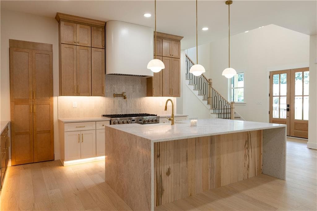 5 bedroom, 4 bathroom, 5,780 sq ft single family residence for sale at 3621 Farmington Lane, Peachtree Corners, GA 30096 — photo 5