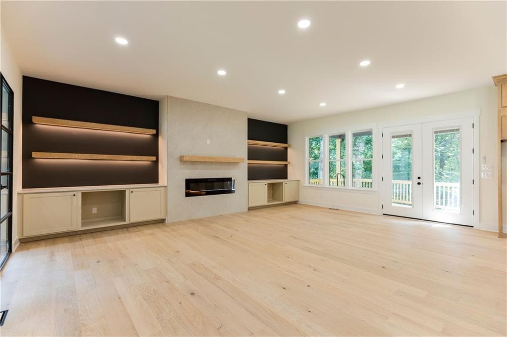 5 bedroom, 4 bathroom, 5,780 sq ft single family residence for sale at 3621 Farmington Lane, Peachtree Corners, GA 30096 — photo 8