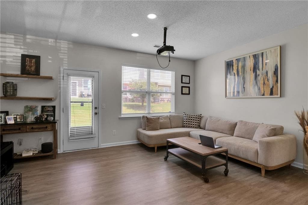 2 bedroom, 3 bathroom, 1,370 sq ft townhouse under contract at 2039 Bayrose Circle, Atlanta, GA 30344 — photo 9