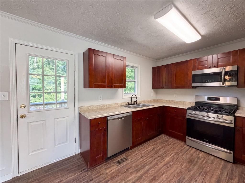 3 bedroom, 2 bathroom, 1,619 sq ft single family residence for sale at 324 Adelene Way, Dallas, GA 30157 — photo 9