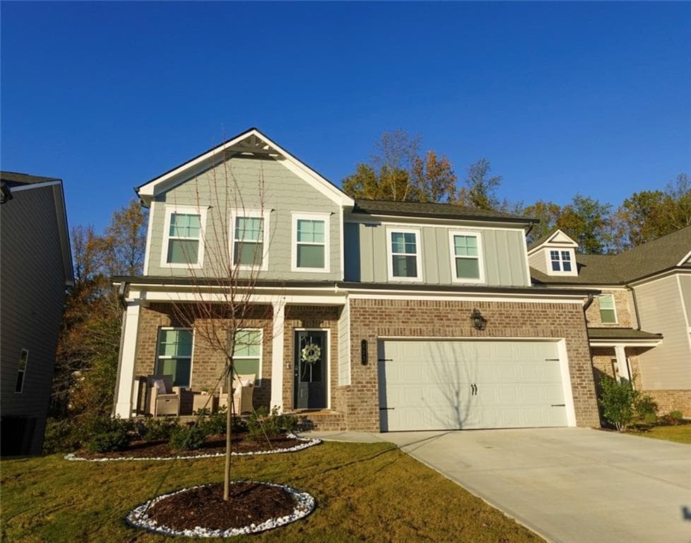 5 bedroom, 3 bathroom, 2,290 sq ft single family residence for sale at 573 Auburn Crossing Drive, Auburn, GA 30011