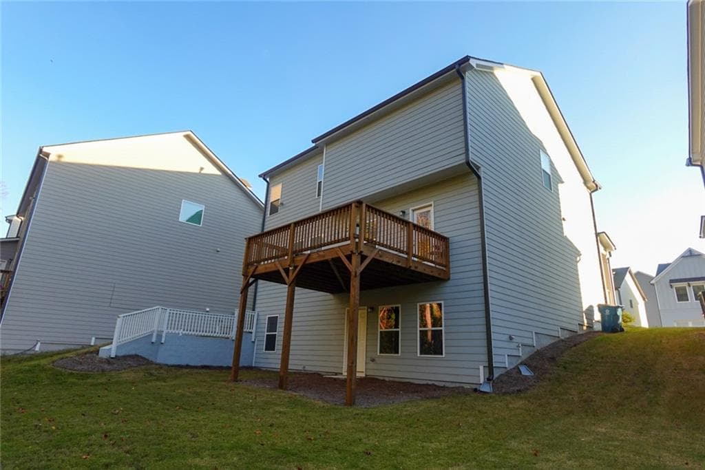 5 bedroom, 3 bathroom, 2,290 sq ft single family residence for sale at 573 Auburn Crossing Drive, Auburn, GA 30011 — photo 6