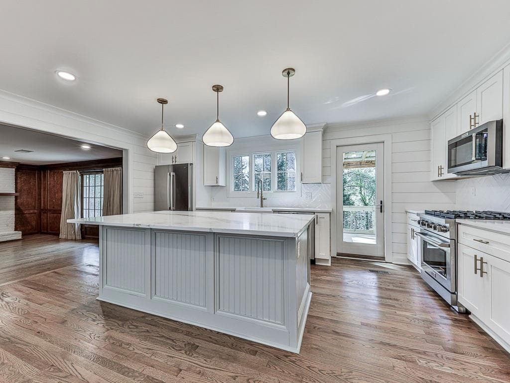 5 bedroom, 4 bathroom, 3,400 sq ft single family residence for sale at 633 Butterworth Road, Canton, GA 30114 — photo 9