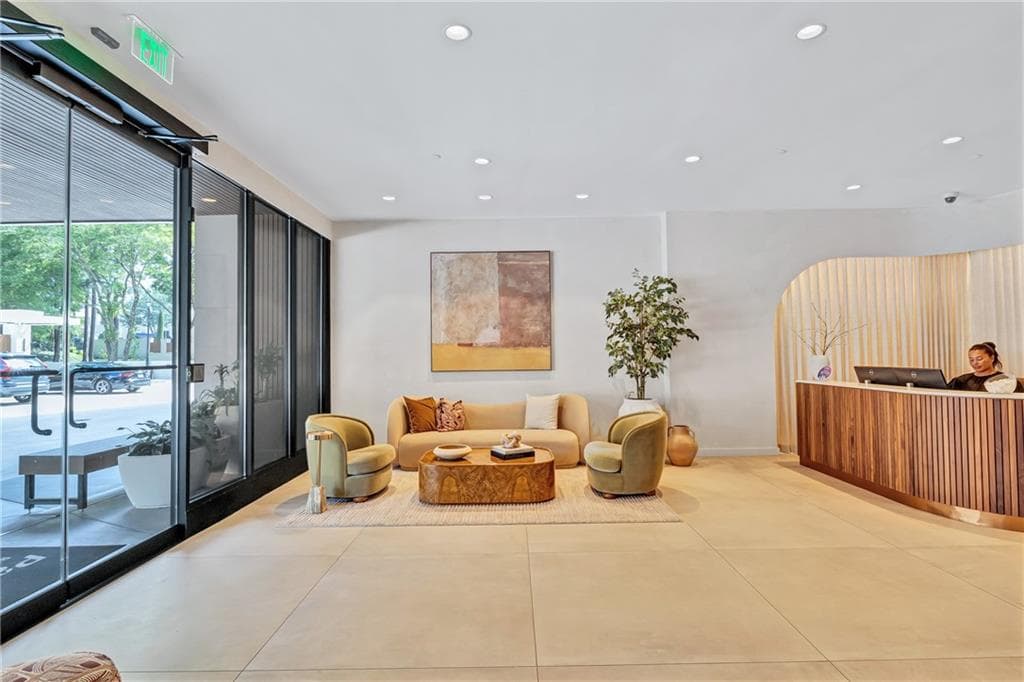 2 bedroom, 2 bathroom, 1,120 sq ft condominium for rent at 2460 Peachtree Road 1602, Atlanta, GA 30305 for $3,750 a month — photo 5