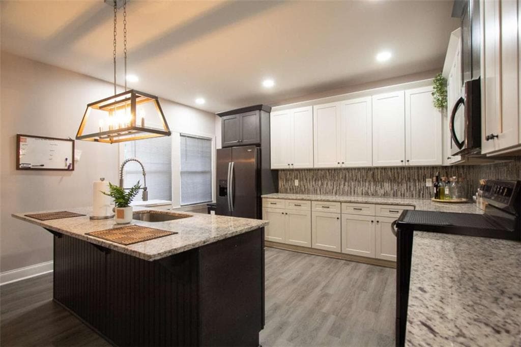 4 bedroom, 3 bathroom, 2,300 sq ft single family residence for sale at 390 Holderness Street, Atlanta, GA 30310 — photo 8