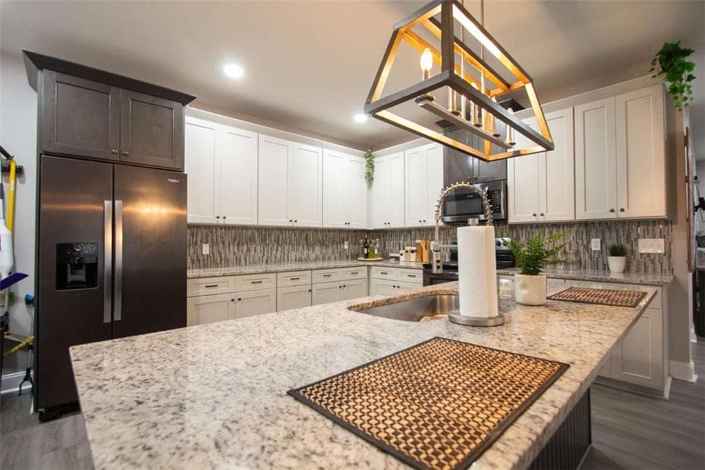 4 bedroom, 3 bathroom, 2,300 sq ft single family residence for sale at 390 Holderness Street, Atlanta, GA 30310 — photo 9