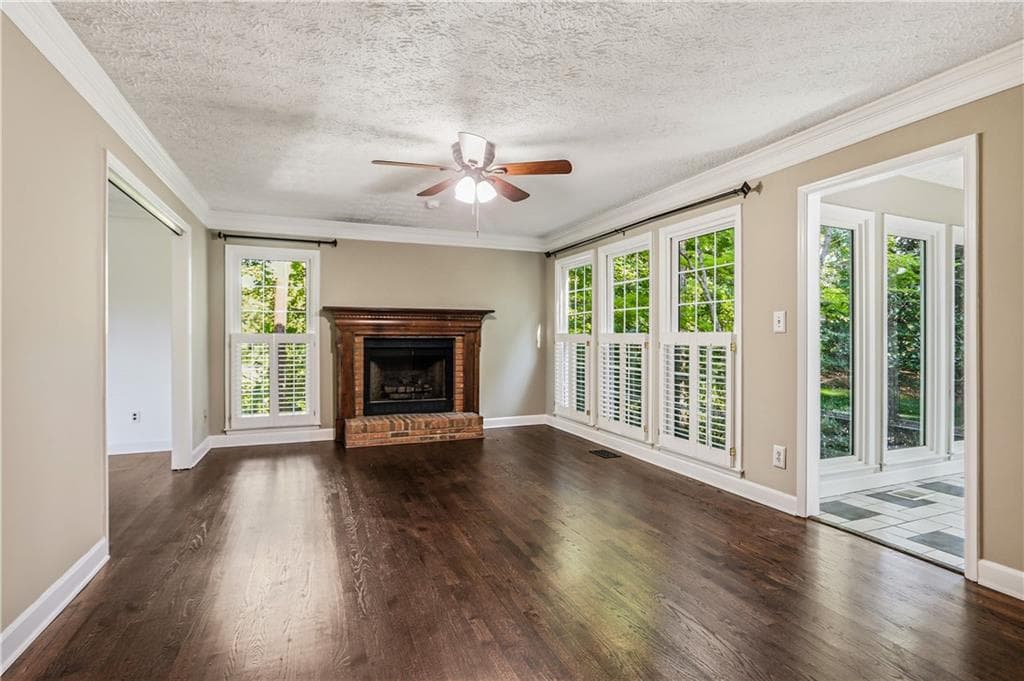 5 bedroom, 3 bathroom, 3,415 sq ft single family residence for sale at 2696 S Arbor Drive, Marietta, GA 30066 — photo 4