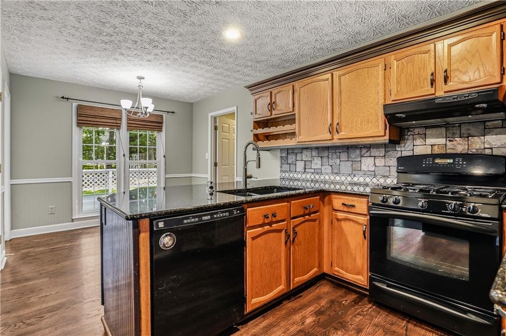 5 bedroom, 3 bathroom, 3,415 sq ft single family residence for sale at 2696 S Arbor Drive, Marietta, GA 30066 — photo 8