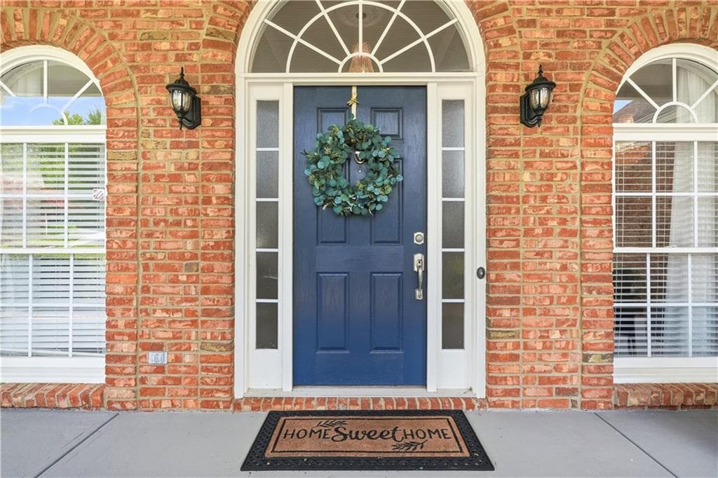 4 bedroom, 3 bathroom, 2,972 sq ft single family residence under contract at 1353 Arbor Bluff Court, Lawrenceville, GA 30045 — photo 5