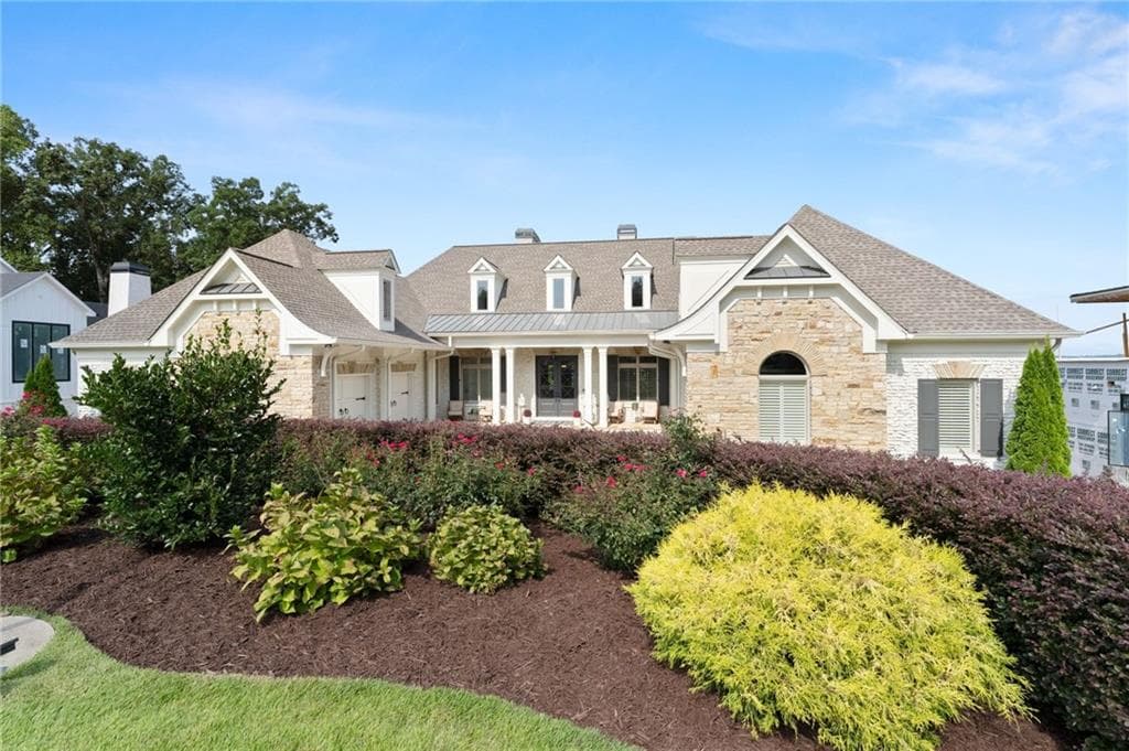 6 bedroom, 7 bathroom, 7,725 sq ft single family residence for sale at 9230 Arbourlac Lane, Gainesville, GA 30506 — photo 6