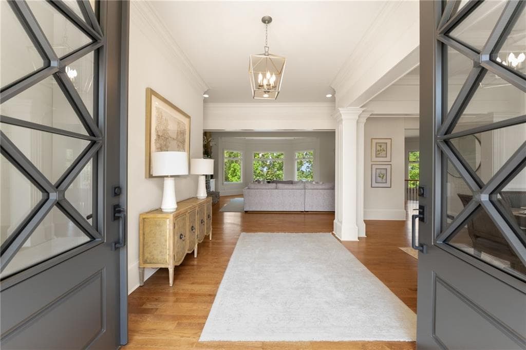 6 bedroom, 7 bathroom, 7,725 sq ft single family residence for sale at 9230 Arbourlac Lane, Gainesville, GA 30506 — photo 8