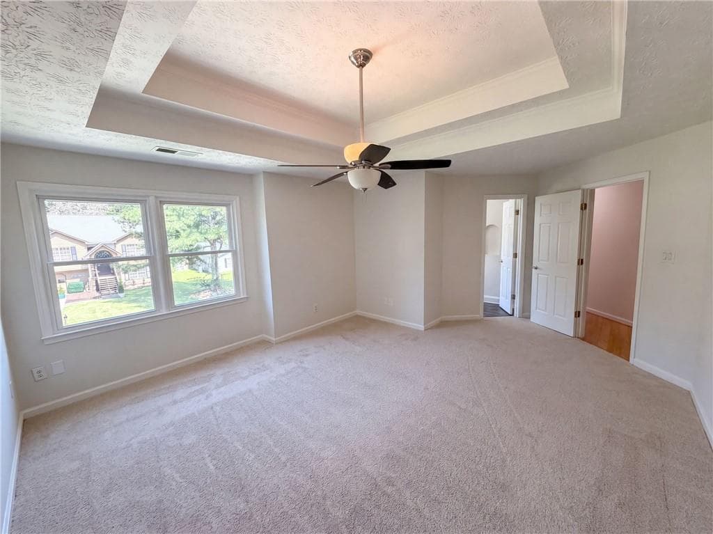 3 bedroom, 3 bathroom, 2,632 sq ft single family residence for sale at 5410 Windswept Trace, Buford, GA 30518 — photo 4