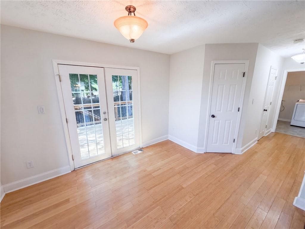 3 bedroom, 3 bathroom, 2,632 sq ft single family residence for sale at 5410 Windswept Trace, Buford, GA 30518 — photo 9