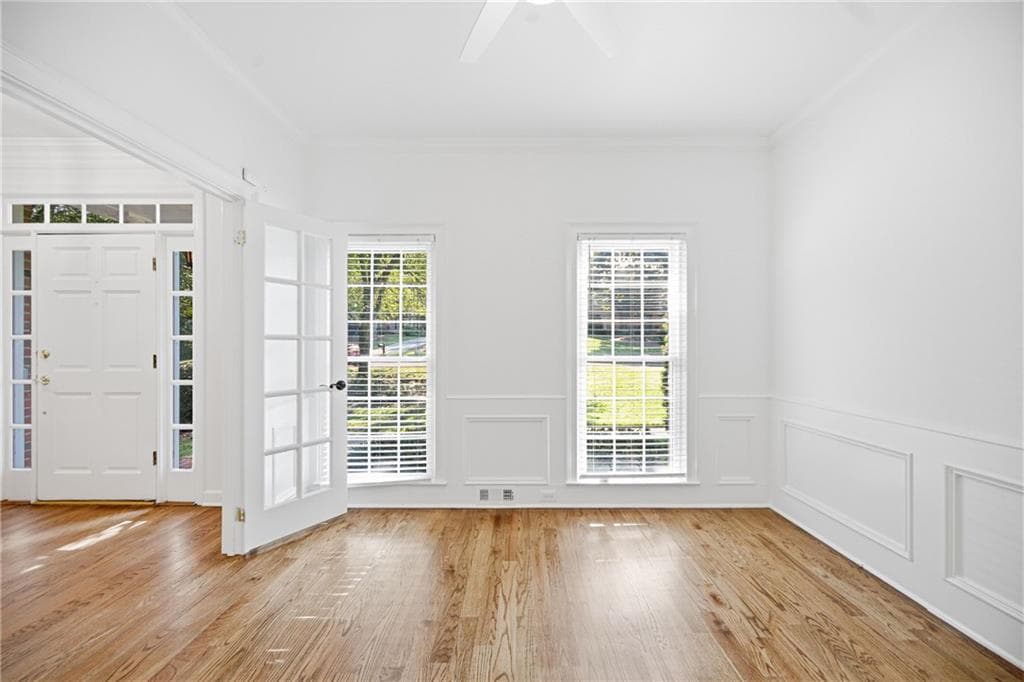 4 bedroom, 3 bathroom, 4,183 sq ft single family residence under contract at 1440 Shade Tree Way, Alpharetta, GA 30009 — photo 6