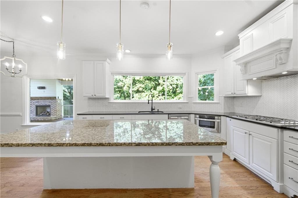 4 bedroom, 3 bathroom, 4,183 sq ft single family residence under contract at 1440 Shade Tree Way, Alpharetta, GA 30009 — photo 9