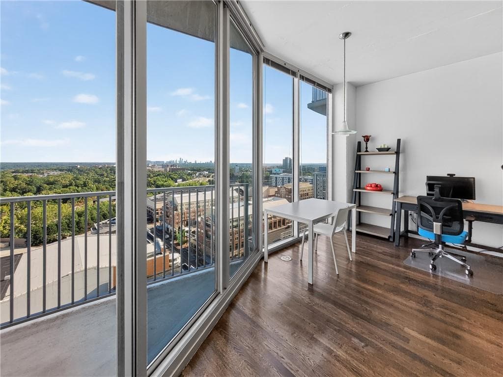 1 bedroom, 1 bathroom, 816 sq ft condominium for rent at 361 17th Street 1710, Atlanta, GA 30363 for $2,050 a month — photo 1 of 33