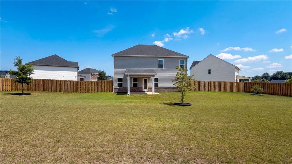 5 bedroom, 3 bathroom, 2,376 sq ft single family residence for sale at 800 Maduro Way, Mcdonough, GA 30253 — photo 5