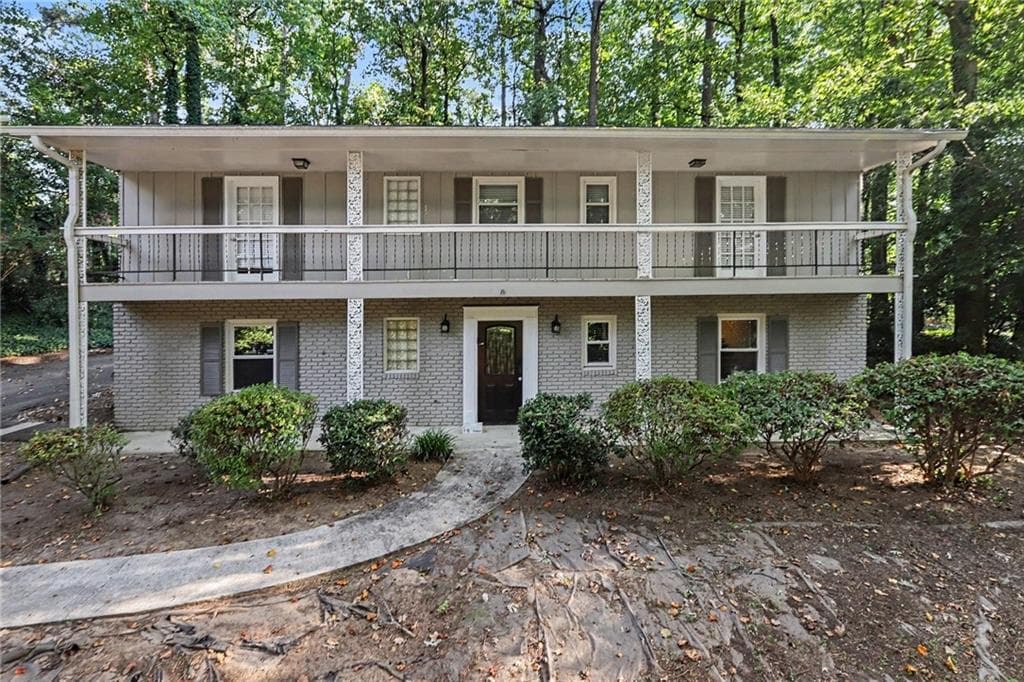 4 bedroom, 3 bathroom, 2,497 sq ft single family residence for sale at 1545 Old Spring House Lane, Atlanta, GA 30338 — photo 2