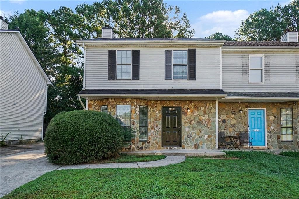 3 bedroom, 3 bathroom, 1,332 sq ft townhouse for sale at 3558 Hopkins Court, Powder Springs, GA 30127