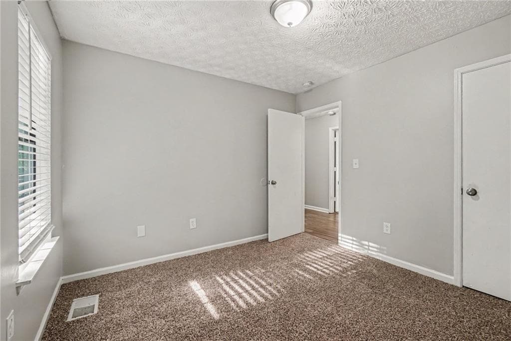 3 bedroom, 3 bathroom, 1,332 sq ft townhouse for sale at 3558 Hopkins Court, Powder Springs, GA 30127 — photo 8
