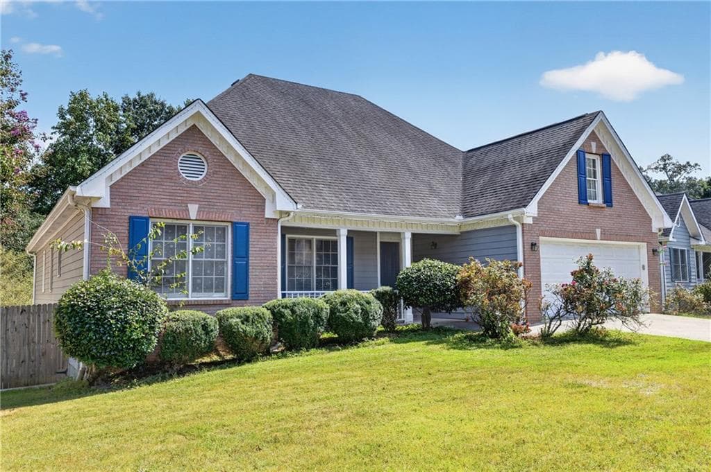 6 bedroom, 4 bathroom, 3,817 sq ft single family residence for sale at 40 Jessamine Trail, Lawrenceville, GA 30046 — photo 3