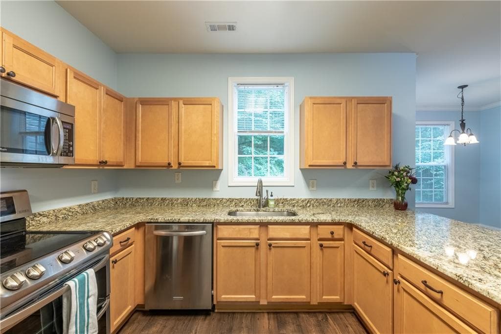 4 bedroom, 3 bathroom, 2,349 sq ft single family residence for rent at 5181 Heather Road, Smyrna, GA 30082 for $2,700 a month — photo 7