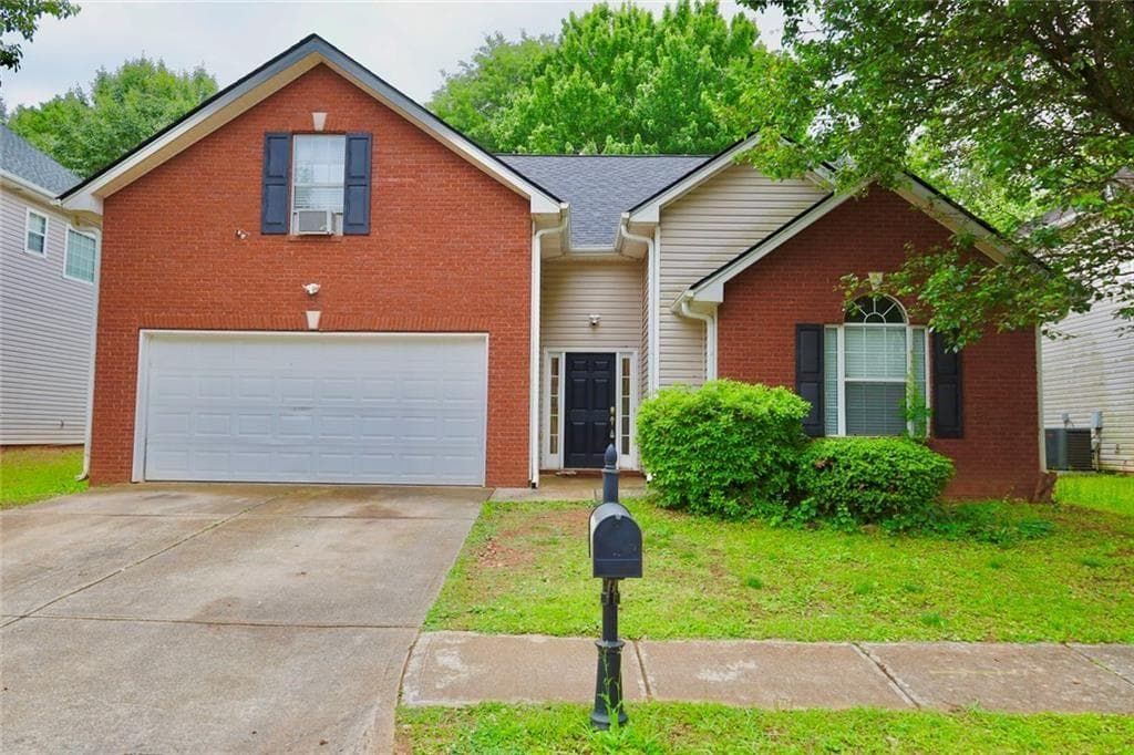 4 bedroom, 2 bathroom, 2,440 sq ft single family residence for sale at 876 Ashton Oak Circle, Stone Mountain, GA 30083