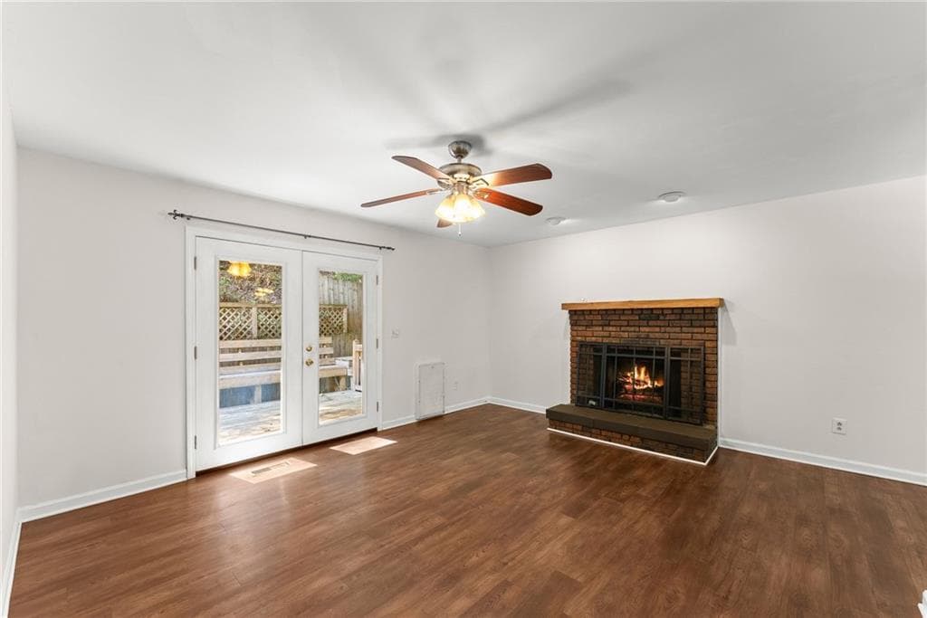 3 bedroom, 2 bathroom, 1,586 sq ft single family residence for sale at 1421 Northwood Circle, Gainesville, GA 30501 — photo 6