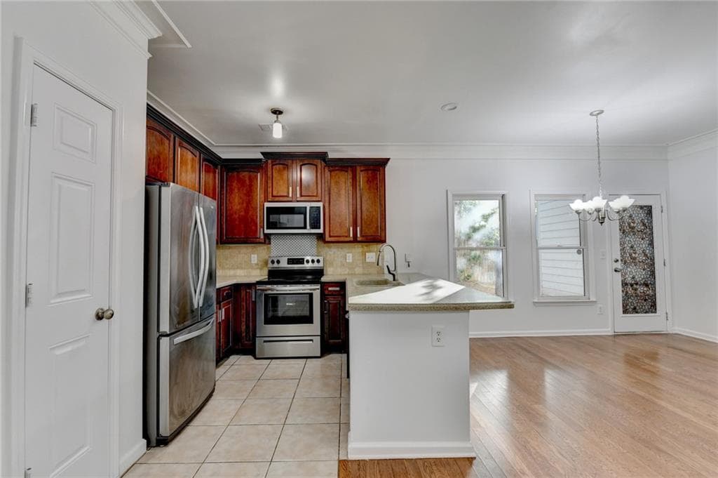 3 bedroom, 3 bathroom, 1,548 sq ft condominium for sale at 5510 Stonewood Court, Norcross, GA 30093 — photo 5