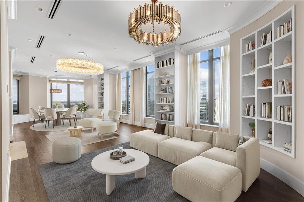 3 bedroom, 4 bathroom, 2,999 sq ft condominium for sale at 3376 Peachtree Road 35A, Atlanta, GA 30326