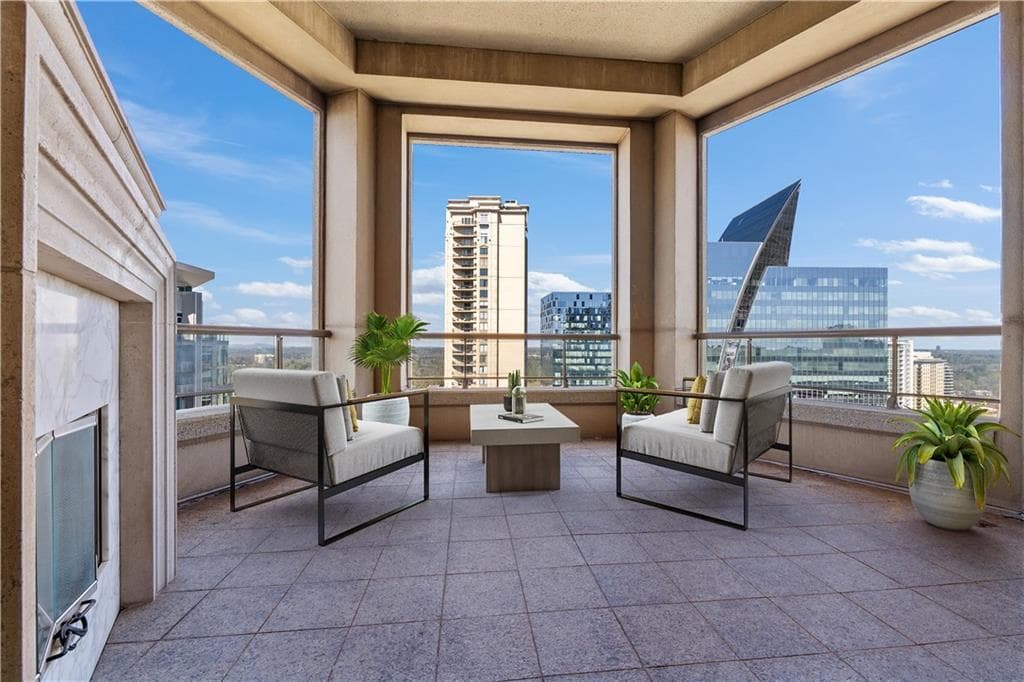 3 bedroom, 4 bathroom, 2,999 sq ft condominium for sale at 3376 Peachtree Road 35A, Atlanta, GA 30326 — photo 9
