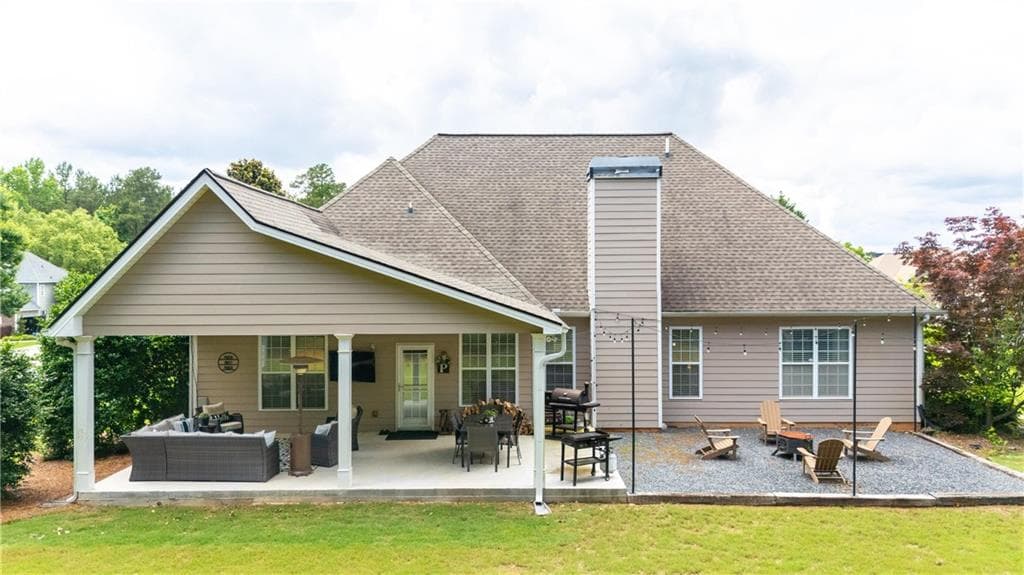 4 bedroom, 3 bathroom, 2,712 sq ft single family residence under contract at 112 Caraway Road, Locust Grove, GA 30248 — photo 4