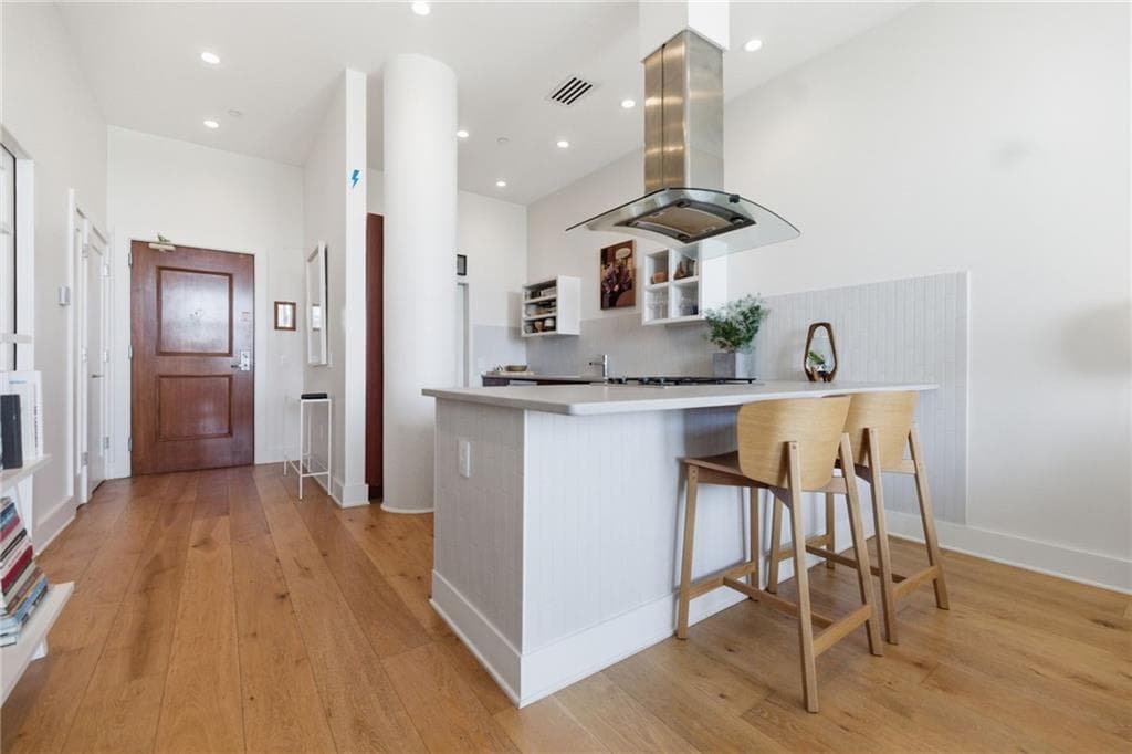 1 bedroom, 1 bathroom, 964 sq ft condominium for sale at 3820 Roswell Road 1012, Atlanta, GA 30342 — photo 3