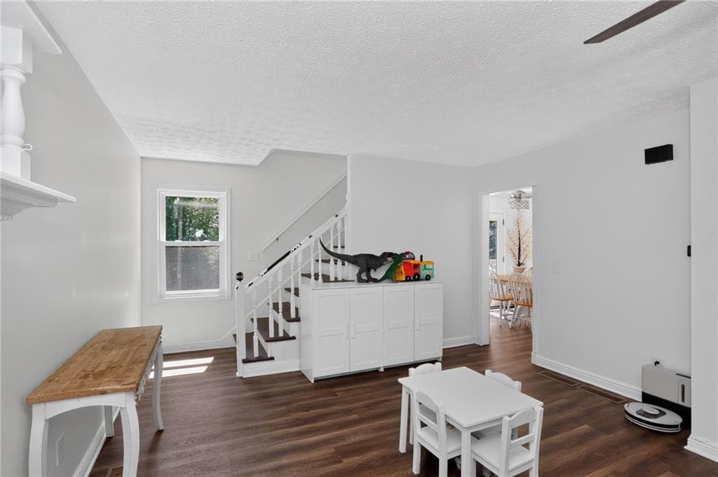 3 bedroom, 3 bathroom, 1,638 sq ft single family residence for sale at 222 Valley Brook Drive, Woodstock, GA 30188 — photo 10