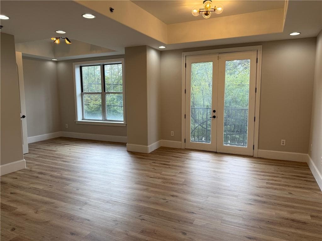 1 bedroom, 2 bathroom, 930 sq ft condominium for sale at 2255 Peachtree Road 322, Atlanta, GA 30309 — photo 5