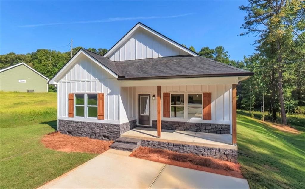 3 bedroom, 2 bathroom, 1,500 sq ft single family residence for sale at 1118 Whispering Hills Drive, Bremen, GA 30110 — photo 2