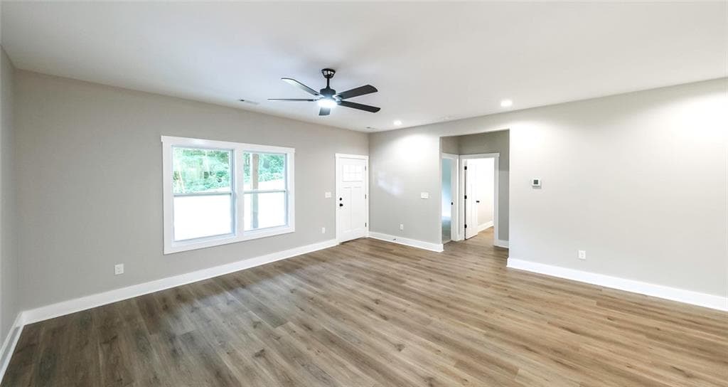 3 bedroom, 2 bathroom, 1,500 sq ft single family residence under contract at 1120 Whispering Hills Drive, Bremen, GA 30110 — photo 5