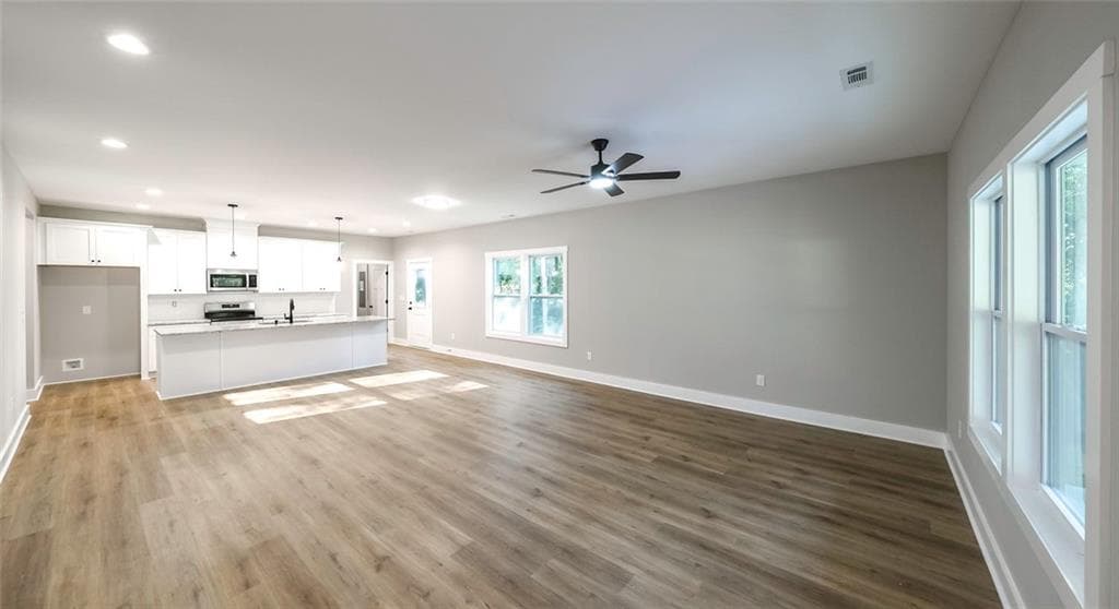 3 bedroom, 2 bathroom, 1,500 sq ft single family residence under contract at 1120 Whispering Hills Drive, Bremen, GA 30110 — photo 8