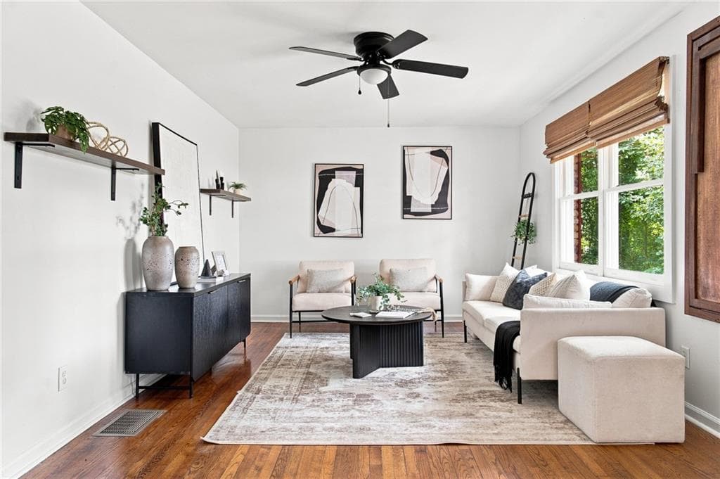 3 bedroom, 1 bathroom, 1,102 sq ft single family residence for sale at 89 Branham Street, Atlanta, GA 30317 — photo 3