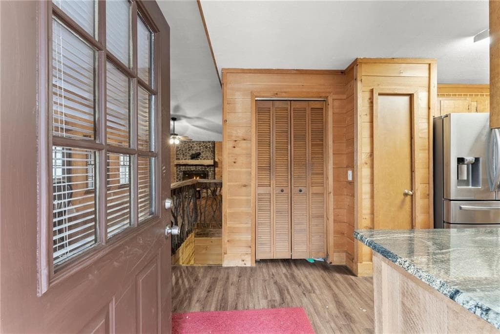3 bedroom, 2 bathroom, 1,710 sq ft single family residence for sale at 279 Cindy Cove Road, Blairsville, GA 30512 — photo 3