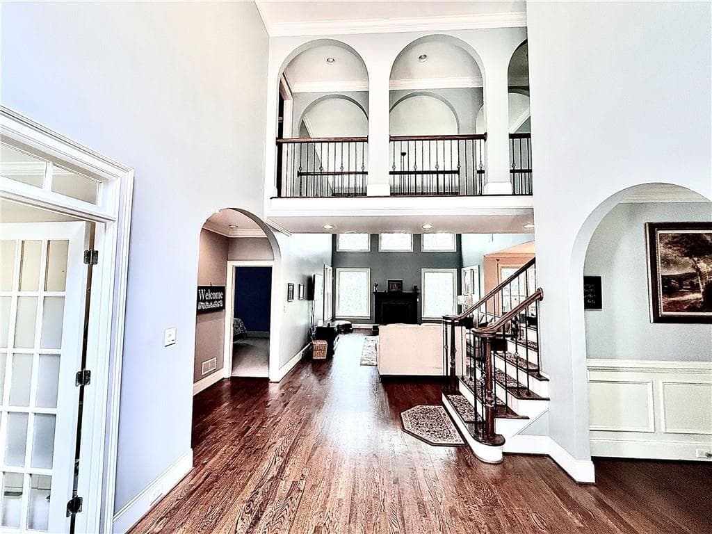 6 bedroom, 5 bathroom, 5,855 sq ft single family residence for sale at 8350 Jacobs Ridge Lane, Cumming, GA 30028 — photo 7