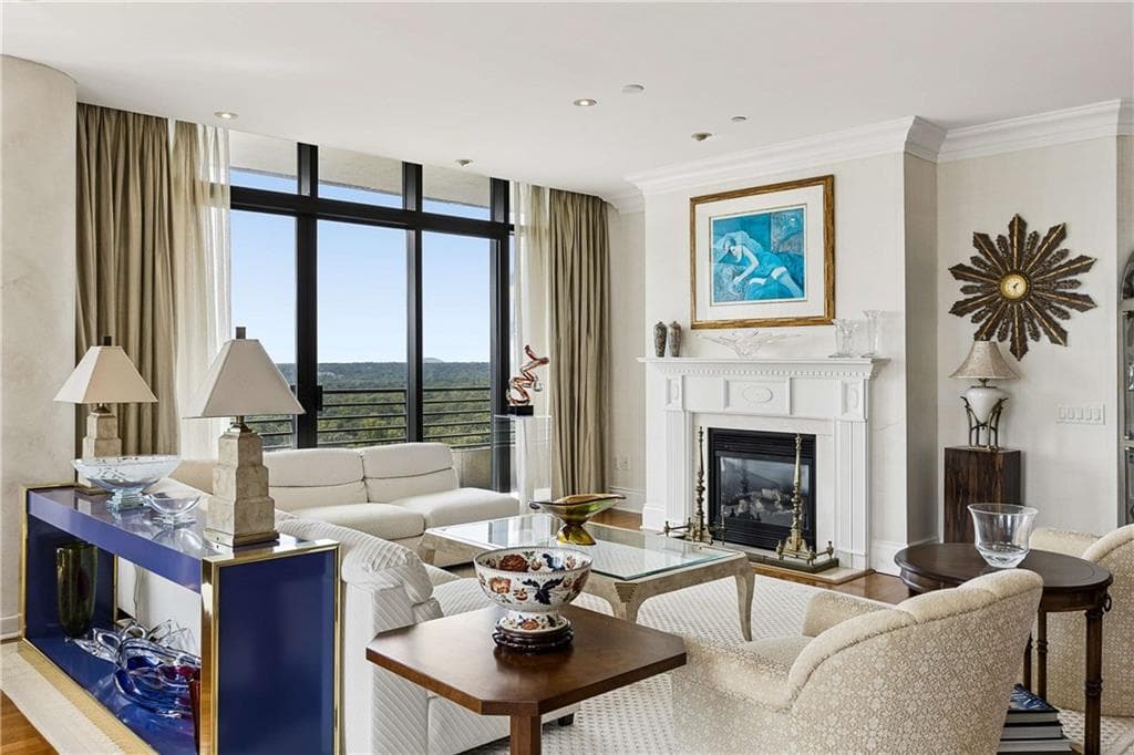 3 bedroom, 3 bathroom, 2,842 sq ft condominium for sale at 750 Park Avenue 19W, Atlanta, GA 30326 — photo 9