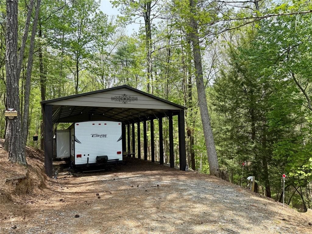 2 bedroom, 1 bathroom single family residence for sale at 142 33rd Street, Ellijay, GA 30540 — photo 2