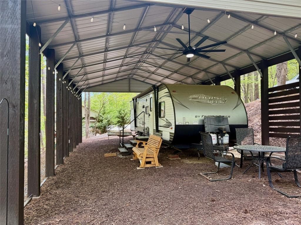 2 bedroom, 1 bathroom single family residence for sale at 142 33rd Street, Ellijay, GA 30540 — photo 3