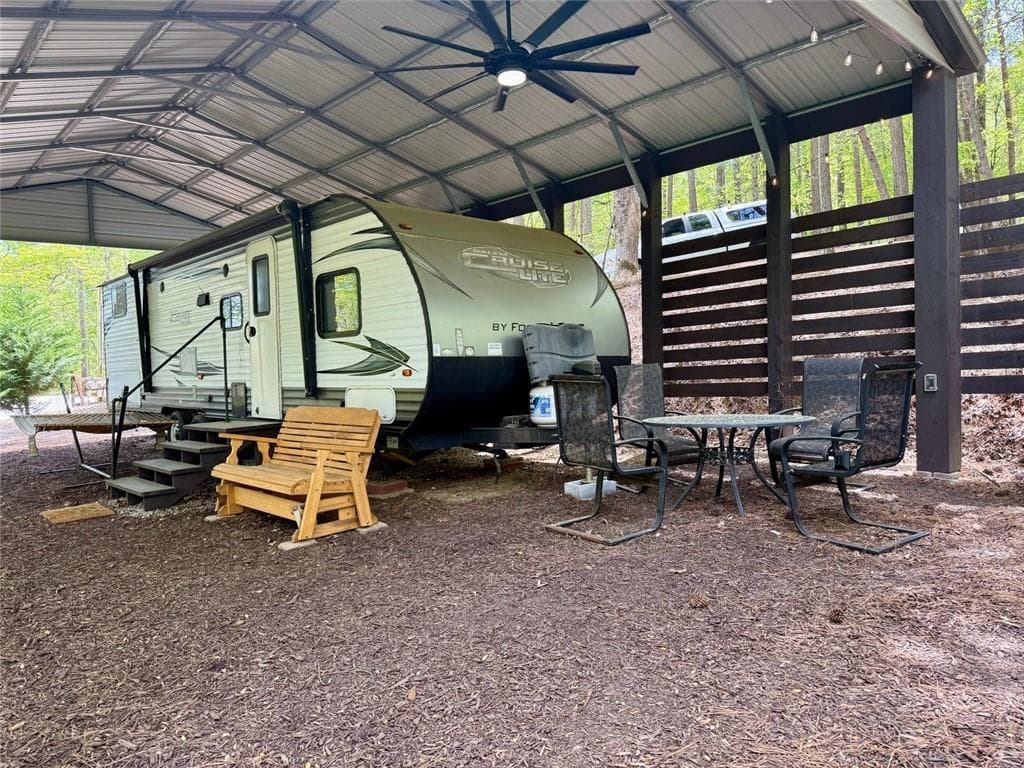 2 bedroom, 1 bathroom single family residence for sale at 142 33rd Street, Ellijay, GA 30540 — photo 4
