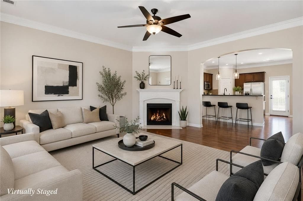 4 bedroom, 3 bathroom, 2,560 sq ft single family residence for sale at 5962 Lexington Way, Braselton, GA 30517 — photo 2